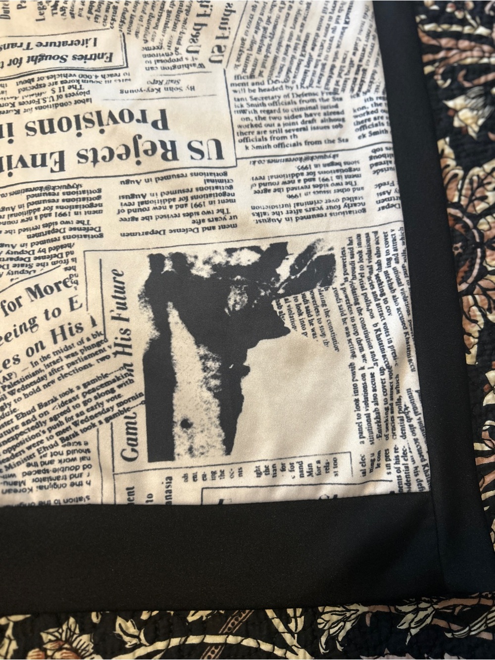 Newsprint Graphic Midi Duster/Summer Layering | Medium - Picture 9 of 9